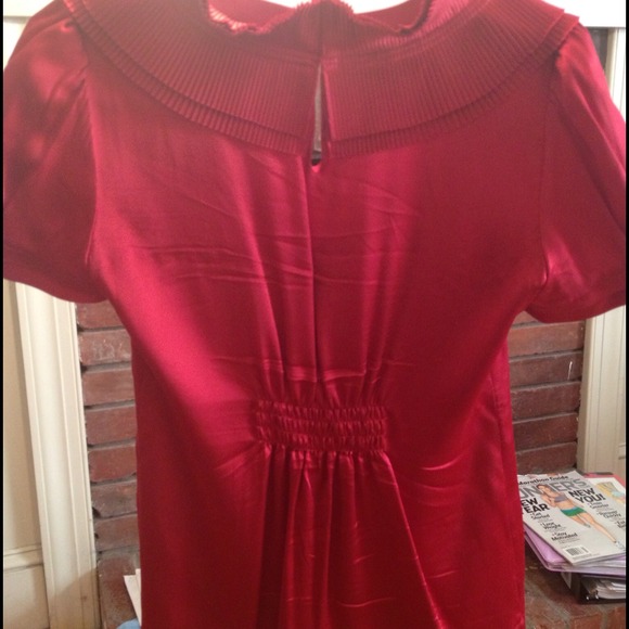 ⏬Reduced⏬ Never worn BCBGMaxazaria silk top - Picture 4 of 4