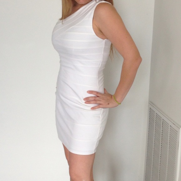 Express One-Shoulder Banded Dress - Picture 4 of 4