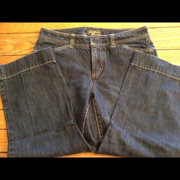 📍📍SOLD 📍📍Eddie Bauer  denim capris, size 8