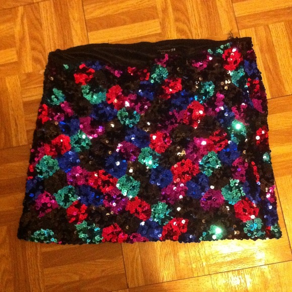 Sequin mini skirt