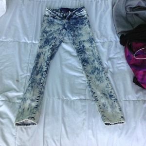 Bleached Pants