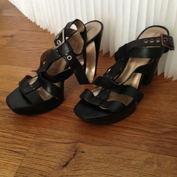 DKNY Gladiator Platforms!