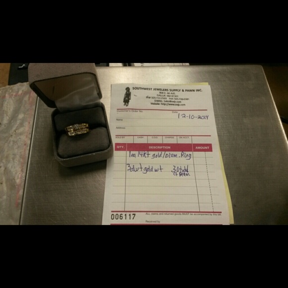 (REDUCED) 14K Gold DIAMOND Wedding Set!!! - Picture 3 of 4