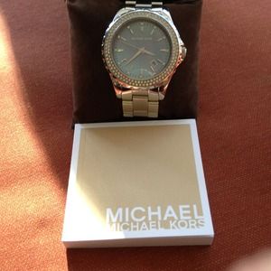 New Michael Kors ladies watch.