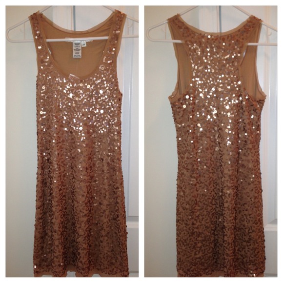 NWT Dusty Gold Sequin Cocktail Party Dress.