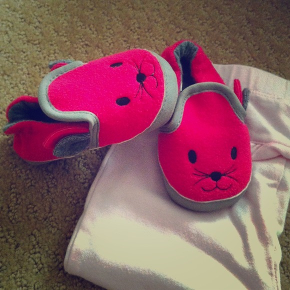 Baby slippers - Picture 1 of 4