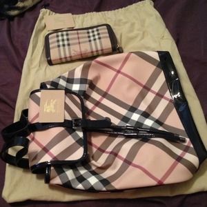 Burberry back pack  like new.