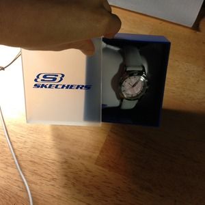 ⭕REDUCED⭕ NWT Authentic Skechers Watch