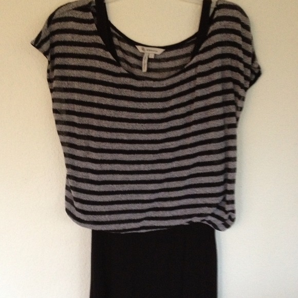 📍SOLD 📍BCBG  black and grey dress , size large