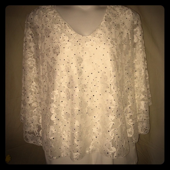 Lace Cape and Tank 🐝