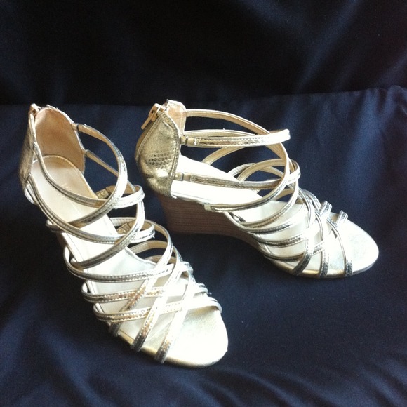 I.N.C. Int'l Concepts Strappy Sandals - Picture 1 of 3