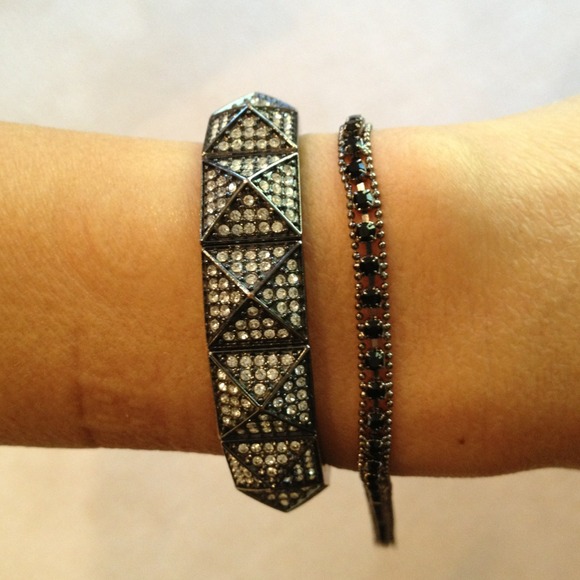 Liz Claiborne Bracelet - Picture 3 of 3