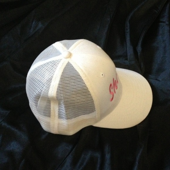 Baseball style cap. - Picture 2 of 2