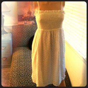 🚫🚫SOLD🚫🚫White eyelet