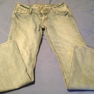 Bullhead Huntington flare size 3 short jeans