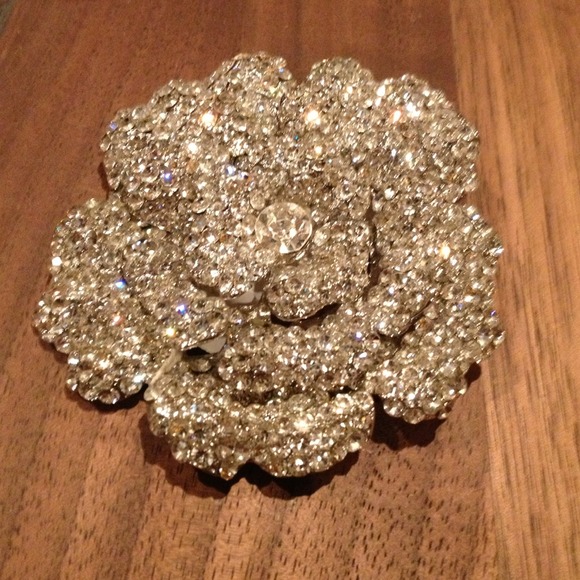 Rose brooch