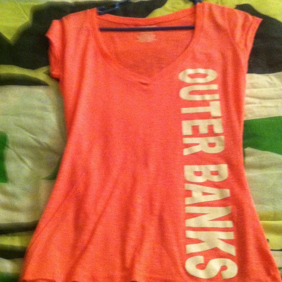 Bright pink/ orange t shirt from outer banks
