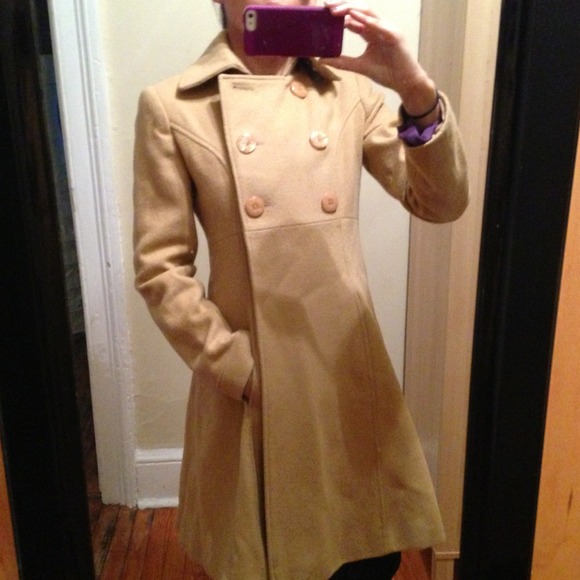 Adorable camel coat.  Fully lined.