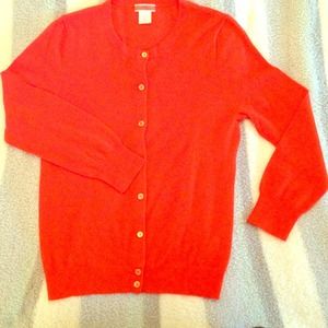 J. Crew featherweight 100% cashmere sweater.