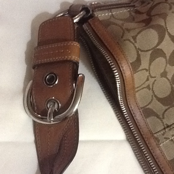 SOLD SOLD Coach purse - Picture 2 of 4