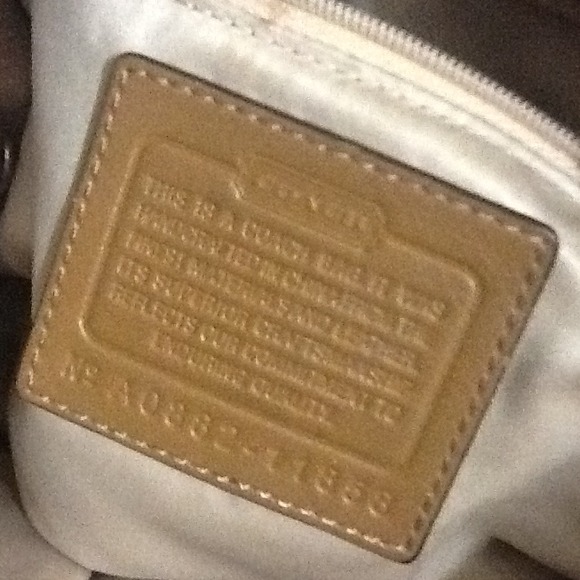 SOLD SOLD Coach purse - Picture 4 of 4