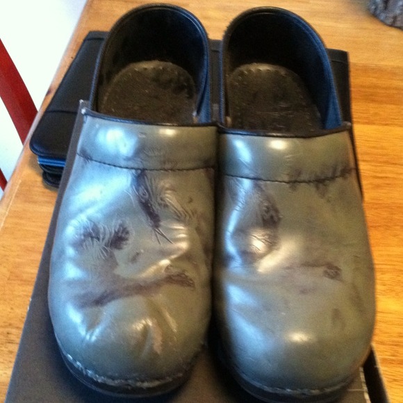 Dansko sage green and black prof clogs-size 38
