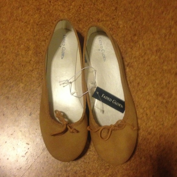 Faded Glory flats size 7
