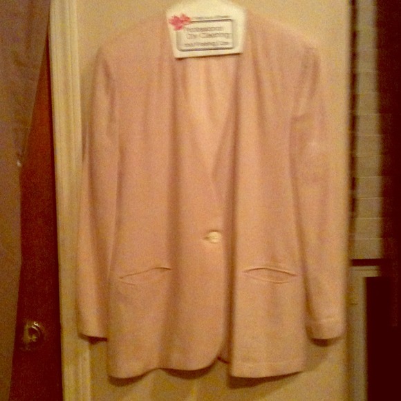 Traded - Picture 1 of 2