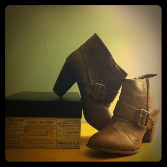 Classic Brown Ankle Boots