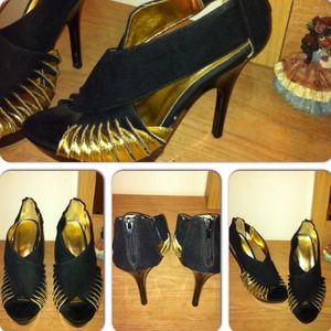 Black/Gold heels