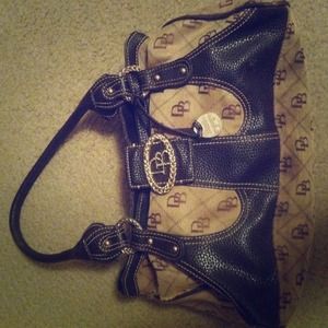 Dooney & Bourke bag'