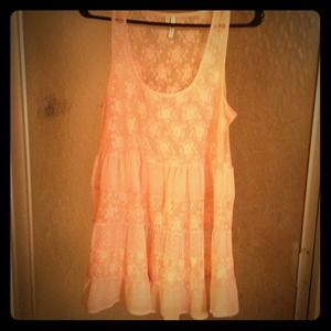 Peach lace tank