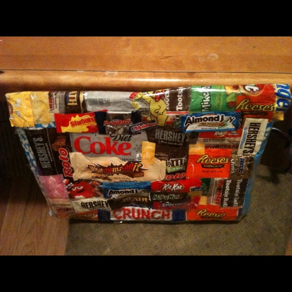 Purse - Picture 2 of 3