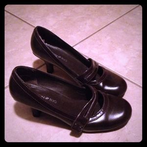 Brown buckle pumps