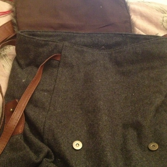 REDUCED Urban mini Backpack - Picture 2 of 4