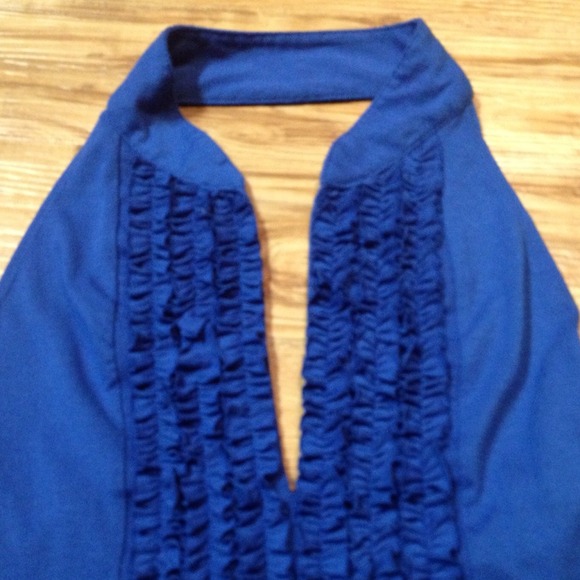 Cute Ruffle Halter - Picture 3 of 3