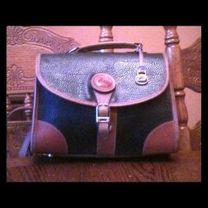 Dooney & bourke
