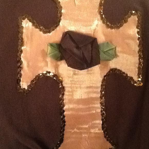 SOLD!!!!!  Brown tank with Sequined Cross & Rose - Picture 2 of 3