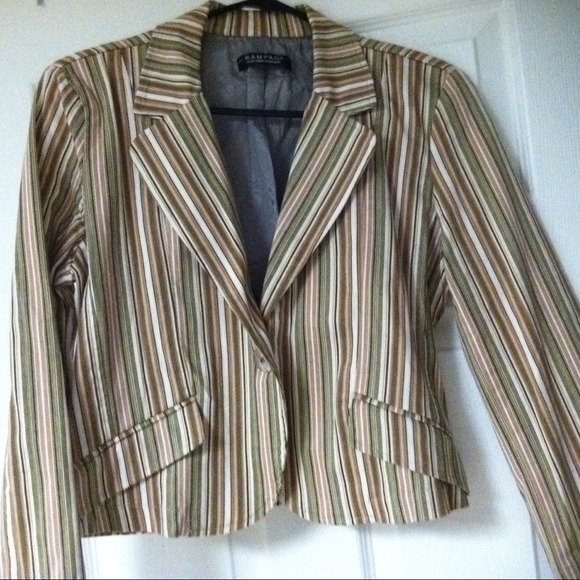 🔒Sold🔒Striped blazer-negotiable!