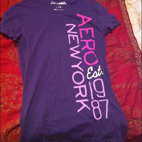 New never worn aero t shirt
