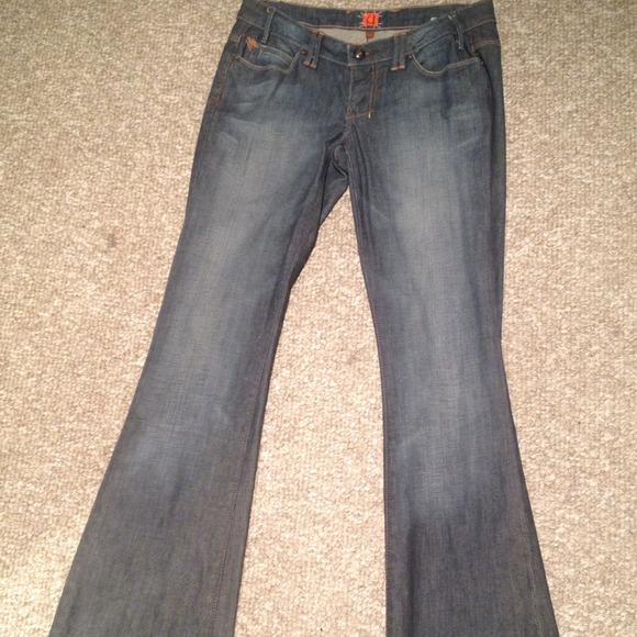 Designer Jeans - Picture 2 of 4