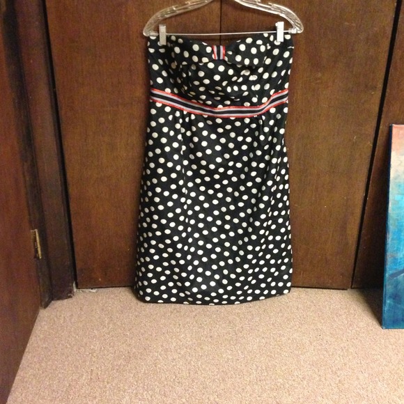 Anthropologie Dresses & Skirts - Anthropologie navy&white polka dot strapless dress