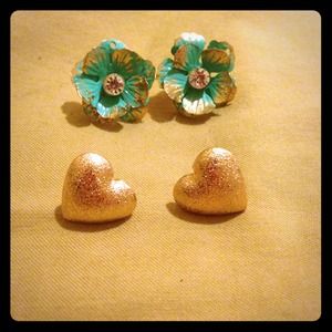 Flower n heart earrings