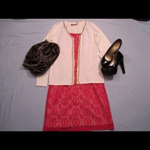 ***SOLD*** Rose colored lace dress!😍