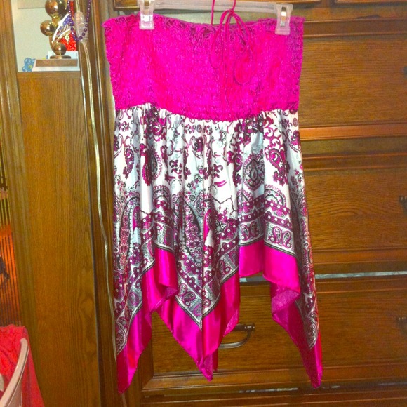 Cato Tops - Handkerchief Halter!