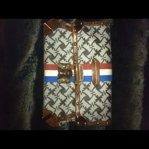 Juicy couture clutch