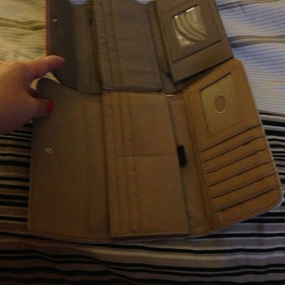 💢Sold💢2 beige wallets - Picture 2 of 2