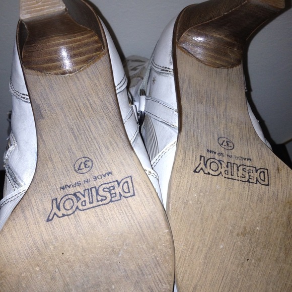 🌟SOLD🌟Kick Your Boots Ups! - Picture 4 of 4