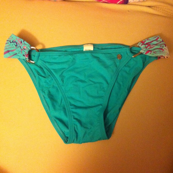 Triump bikin - Picture 2 of 4