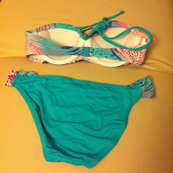 Triump bikin - Picture 4 of 4